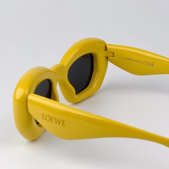 Loewe INFLATED Sunglasses – Yellow Frame Grey Lenses | Model  LW40117I 39A main image 11